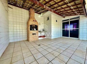 Apartamento · 155m² · 3 Quartos · 2 Vagas · Cobertura - 3 Quartos sendo 1 suíte com closet e varanda - 2 Vagas paralelas - Bairro Itapoã