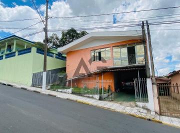 001 · Casa à venda - no Centro