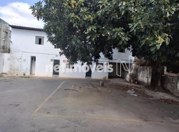 Terreno · 355m² · 10 Vagas · Excelente oportunidade de locação de área comercial no bairro Caiçara