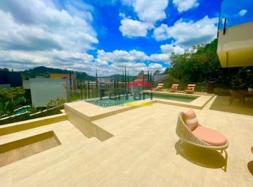 Casa · 714m² · 4 Quartos · 10 Vagas · Casa de luxo no Tamboré 11 - 4 suítes, elevador, piscina e garagem para 10 carros