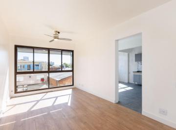 Apartamento · 85m² · 3 Quartos · Apartamento 03 dormitórios, sem garagem