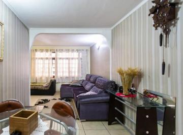 Casa · 177m² · 3 Quartos · 2 Vagas · Casa em Bela Vista com 177 m²!