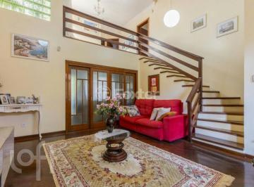 3e90a247 · Casa, 4 dormitórios, 297 m², em Centro