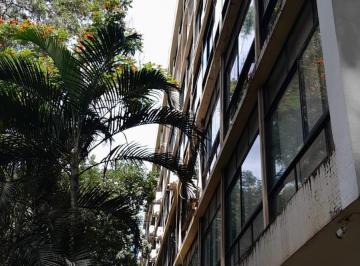 Apartamento de 3 quartos, Brasília · Apartamento excelente padrão na SQS 108, próximo ao vizinhança
