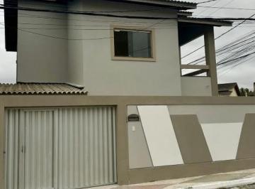 Casa de 4 quartos, Lauro de Freitas · EXCELENTE CASA 4 QUARTOS, TOTALMENTE REFORMADA A 400 METROS DA PRAIA DE IPITANGA