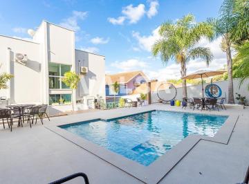 1 · Casa de condomínio com 326 m²,  4 suítes à venda no bairro São João.