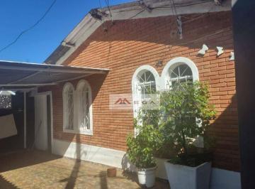 2785c51697d2e5348f53d2bb25be1a649312cff1 · Casa com 3 quartos