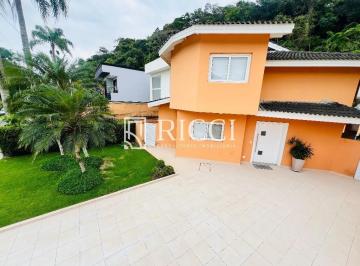 Casa à venda na Praia de Pernambuco, Guarujá: 300m · Casa à venda na Praia de Pernambuco, Guarujá ? 300m²