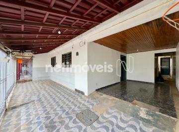 Casa de 2 quartos, Ceilândia · [SS] Oportunidade na P Norte: Casa com 2Q e Duas Kitnets Independentes