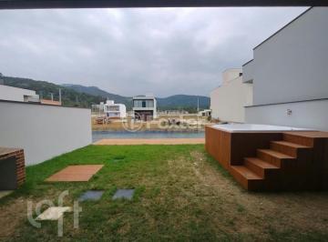 5d8b4418 · Casa em Condomínio, 3 dormitórios, 132.01 m², em Beira Rio
