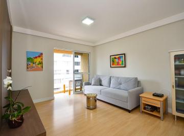 Apartamento de 3 quartos, Curitiba · Apartamento de 3 quartos no Cabral