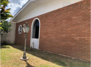 Foto 01 · Imperdível casa à venda no Centro de Jundiaí-SP: 3 quartos, 1 suíte, 2 banheiros, 3 vagas de garagem