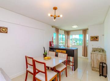 Apartamento · 100m² · 3 Quartos · 2 Vagas · Apartamento à venda no Centro de Balneário Camboriú