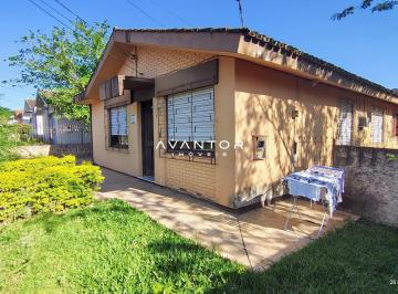 Casa · 157m² · 3 Quartos · 2 Vagas · Casa com piscina no bairro Patronato em Santa Maria.