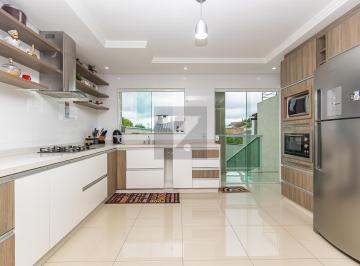 Casa · 275m² · 4 Quartos · 7 Vagas · Sobrado no Pinheirinho - 4 quartos, mobiliado, área gourmet - Aceita permuta!