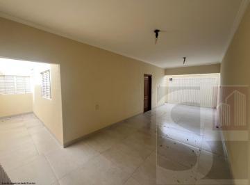 202511281359197223.jpeg · Casa para Venda em Uberlândia, Santa Mônica, 3 dormitórios, 1 suíte, 2 banheiros, 2 vagas