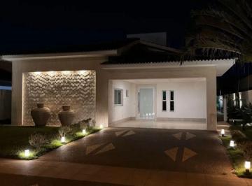Foto · Casa em Condomínio de Luxo com 3 Suítes e 231m² no Granville, Goiânia-GO - Imperdível!