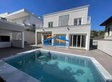 Casa · 385m² · 6 Quartos · 4 Vagas · Casa Moderna e Completa em Condomínio Fechado – Conforto e Elegância