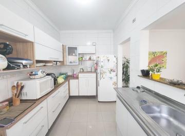 Casa de 3 quartos, São Paulo · Sobrado 180m² | 3 dorms (suíte) | 2 vagas | Edícula + quintal