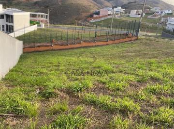 Foto 01 · Terreno - Casa de Pedra