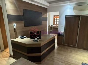 Comercial · 109m² · 6 Vagas · Casa comercial para LOCAÇÃO localizada no bairro PARQUE RESIDENCIAL ELOY CHAVES, em Jundiaí/SP.