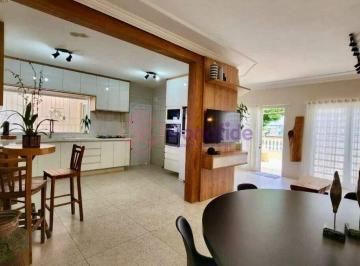 Casa · 235m² · 3 Quartos · 4 Vagas · Casa para VENDA localizada no bairro JARDIM DA FONTE, em Jundiaí/SP.