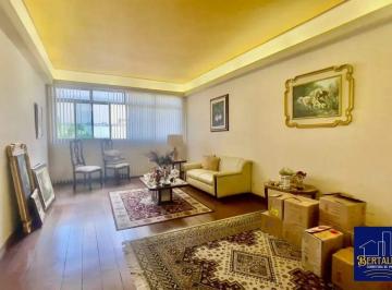Apartamento · 160m² · 4 Quartos · 2 Vagas · Espaçoso Apartamento com 4 Quartos e 2 Vagas