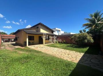 Casa · 240m² · 3 Quartos · 4 Vagas · Casa em Condomínio SHA 04, Duas Moradias, Lote 700 M², Localização excelente