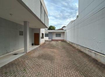 Casa · 80m² · 2 Quartos · 1 Vaga · LOCAÇÃO | Casa, com 2 dormitórios em Zona 02, Maringá