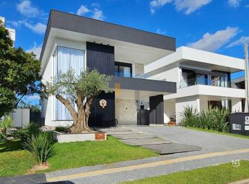 Casa · 220m² · 3 Quartos · 4 Vagas · Casa, Alphaville - Gravataí