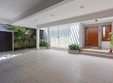 Casa · 245m² · 3 Quartos · 3 Vagas · Simplesmente Impecável!
