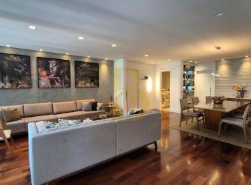 Apartamento · 183m² · 3 Quartos · 3 Vagas · Apartamento reformado lindo em rua calma proximo ao melhor do bairro.