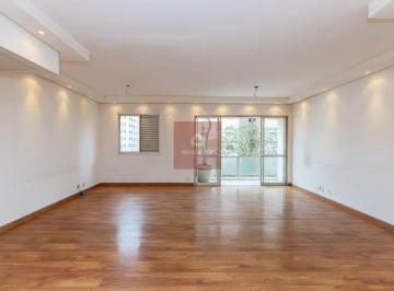 Apartamento · 92m² · 2 Quartos · 2 Vagas · Campo Belo com 92m2 e dois dormitórios, com 1 suite e duas vagas.