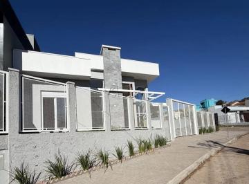 Casa · 140m² · 3 Quartos · 2 Vagas · Casa plana de esquina