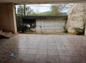 a07a34bfe5e27d757e1f9374b06df862e8c85f1a · Casa a venda no Centro de Guararema