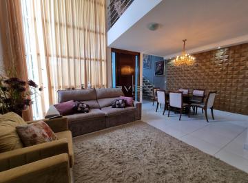 Casa · 235m² · 4 Quartos · 2 Vagas · Casa à venda com 4 suítes no Reserva Bella Vista