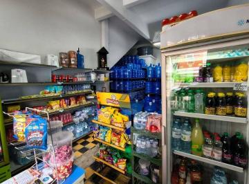 571c0e7ed602e460a99f8ebe295d4c34e94a2f8a · Ótimo ponto Comercial localizado no Bairro do Embaré em Santos (SP) por R$.110.000,00 !
