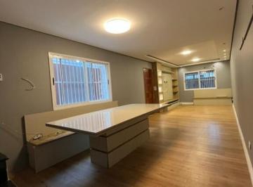 Casa · 300m² · 3 Quartos · 2 Vagas · Sobrado de 03 Dorms c/ 01 suíte, 220 m² de área útil, EDÍCULA + PISCINA. Bairro: Canto do Forte.
