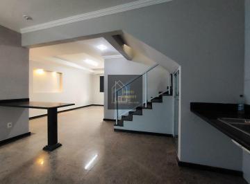 q6fpq0w2odkynzm3mtq2mda2_md · Casa de 3 quartos, sendo 2 suítes e 2 vagas à venda no Nova Floresta