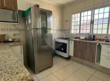 Casa · 273m² · 3 Quartos · 6 Vagas · Sobrado com 3 quartos à venda em Vila cruz das almas - SP