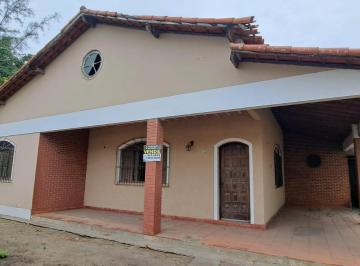Casa de 3 quartos, Araruama · Casa com 3 quartos quintal grande ao lado do comércio rua asfaltada RGI
