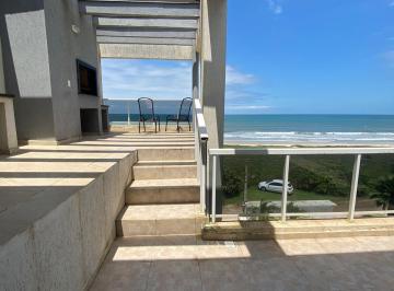 Foto 01 · Imobiliária La Casa vende: Excelente apartamento duplex em Guaratuba, frente para a praia!