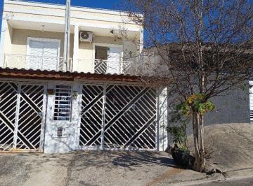 Casa · 140m² · 2 Quartos · SOBRADO 2 SUITES WANEL VILLE