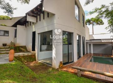 Casa , Curitiba · Linda, confortável e sofisticada casa que combina estilos de construção
