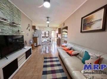 Foto 31 · Apartamento à venda na Praia da Maranduba em Ubatuba. Condomínio com piscina. 2 quartos.