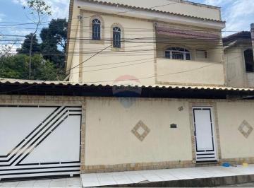Casa · 270m² · 4 Quartos · 3 Vagas · "Casa de Condomínio Duplex em Santíssimo, RJ"