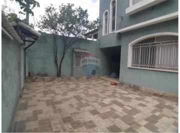 Casa · 412m² · 4 Quartos · 1 Vaga · CASA BIFAMILIAR, 4 QUARTOS, PISCINA, CHURRASQUEIRA EM CAMPO GRANDE-RJ