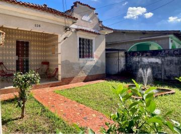 Casa · 204m² · 4 Quartos · 2 Vagas · Casa Espaçosa em Campo Grande: Oportunidade Única!