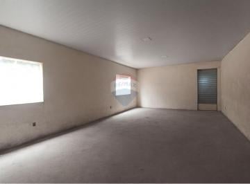 Comercial · 181m² · 10 Quartos · 1 Vaga · Salas Comerciais no Centro de Santa Cruz/RJ