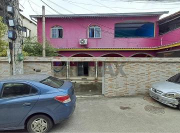 Casa · 160m² · 3 Quartos · 2 Vagas · Casa Duplex com 3 Quartos, Quintal e Garagem em Guaratiba